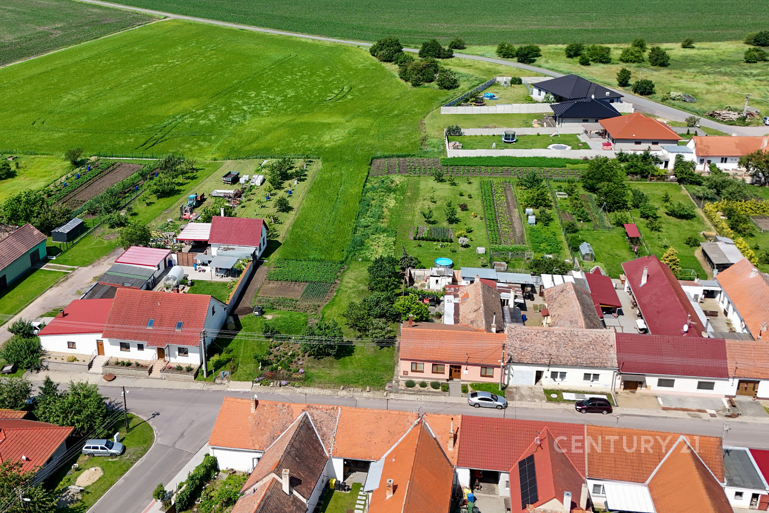 Prodej stavebního pozemku 1 020 m² – fotografie 2