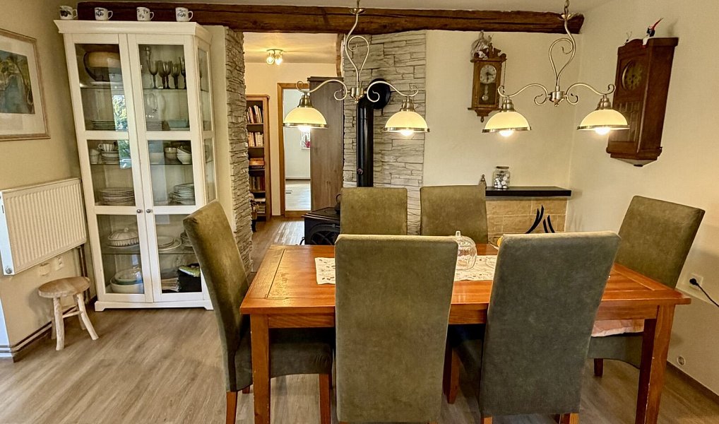 Prodej domu 214 m² s pozemkem 611 m², Stará Huť – náhled fotky 12