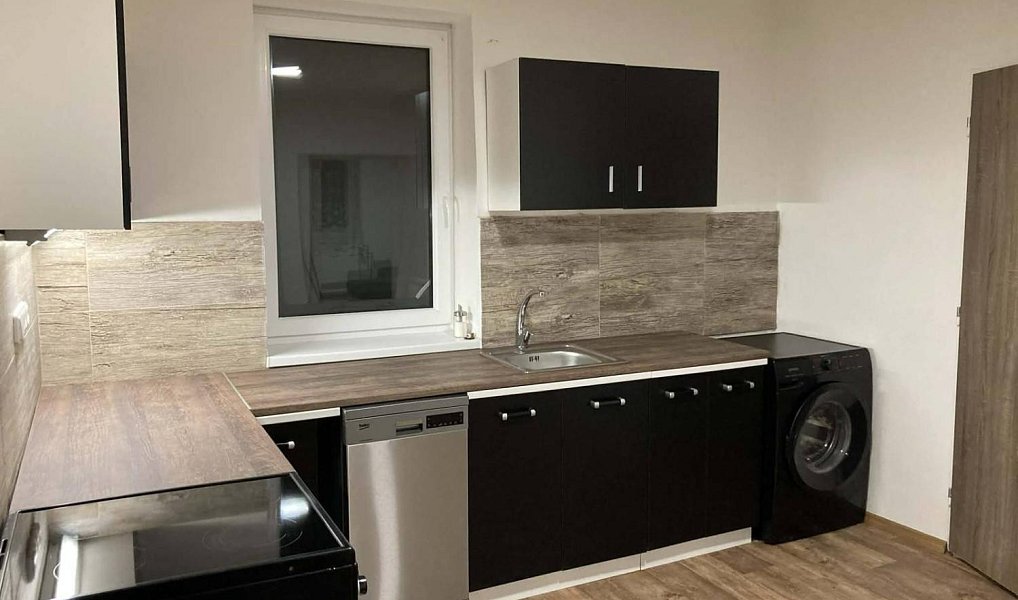Prodej domu 160 m² s pozemkem 978 m², Morkovice-Slížany – náhled fotky 4