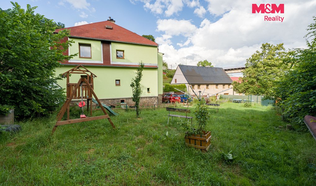Prodej domu 149 m² s pozemkem 877 m², Hrob – náhled fotky 18