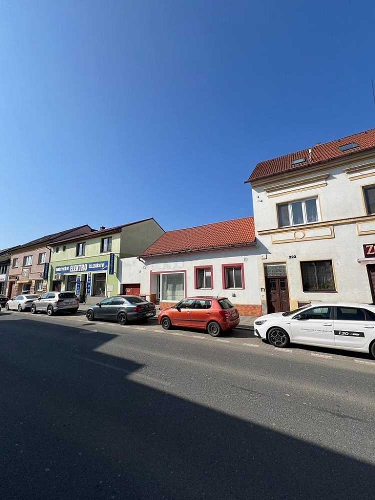Prodej komerčního objektu (jiného typu) 156 m²