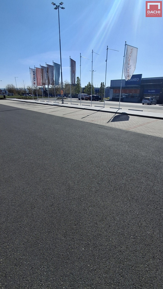 Pronájem obchodních prostor 300 m² — photo 2