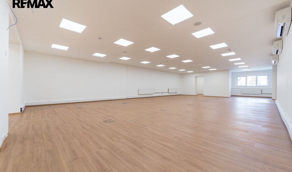 Pronájem obchodních prostor 364 m², Praha – náhled fotky 9