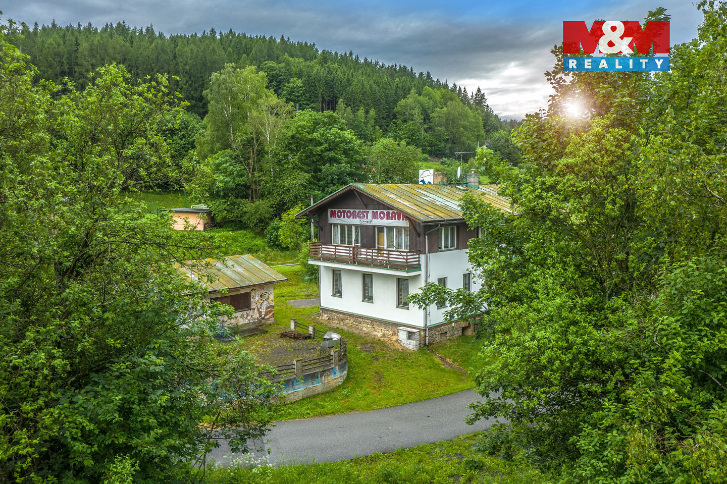 Prodej komerčního objektu (jiného typu) 500 m²