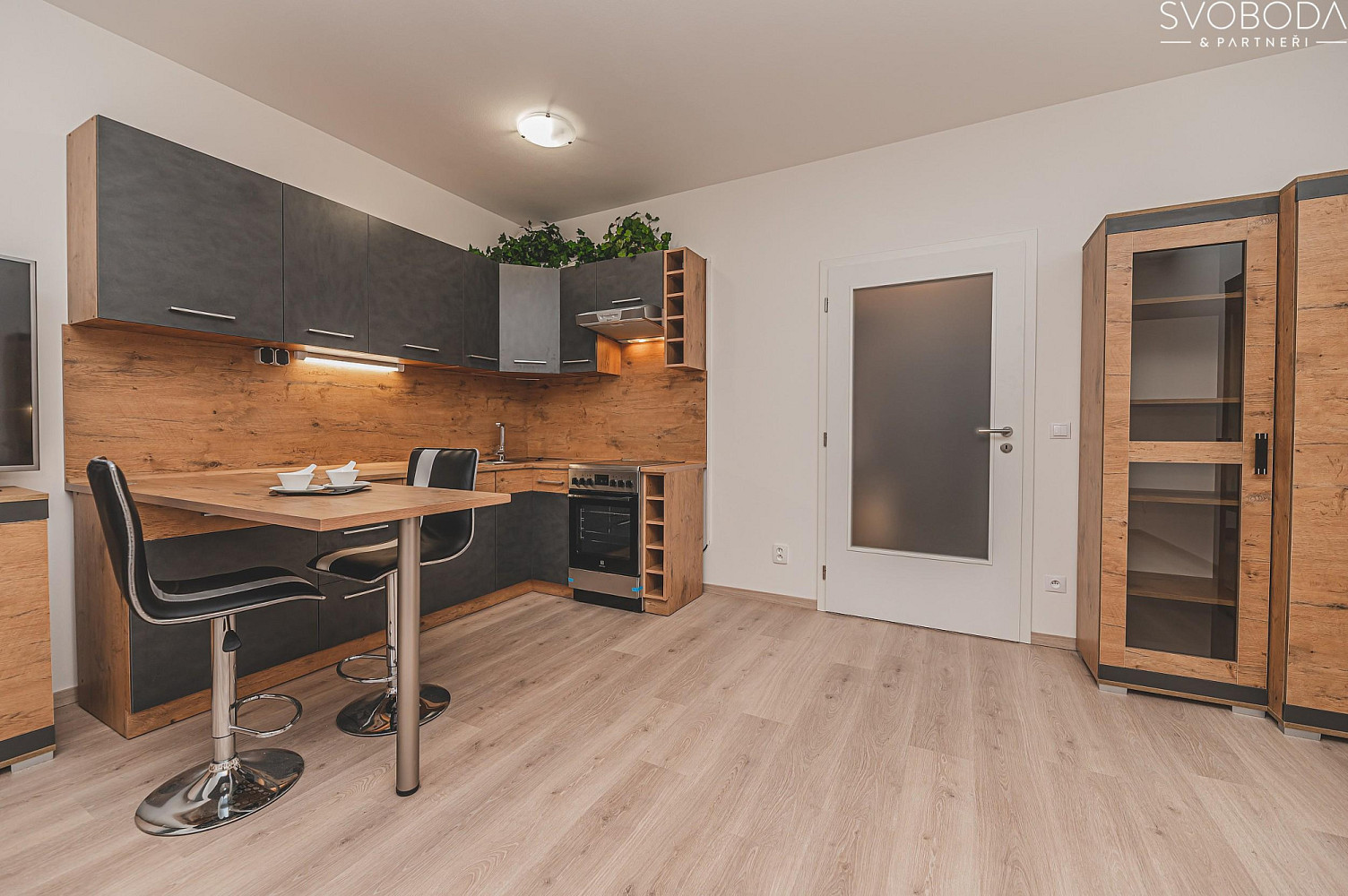 Pronájem bytu 1+kk 32 m² — photo 3