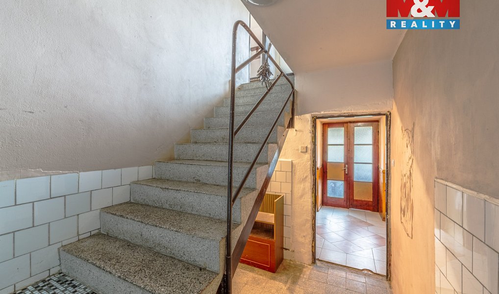 Prodej domu 188 m² s pozemkem 1 079 m², Nepoměřice – náhled fotky 10