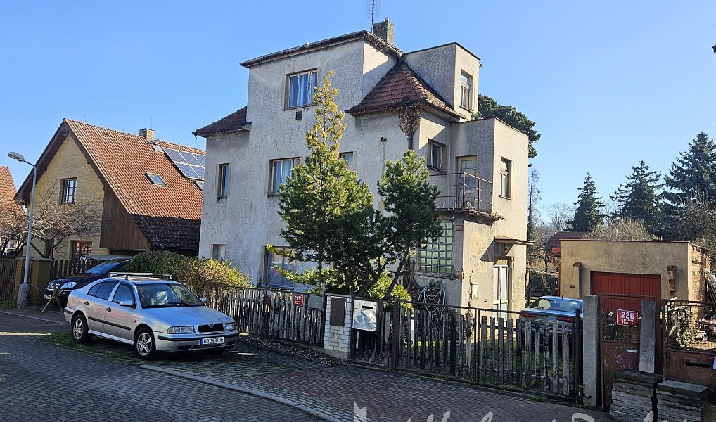 Prodej nájemního domu, činžáku 195 m², Praha – náhled fotky 2
