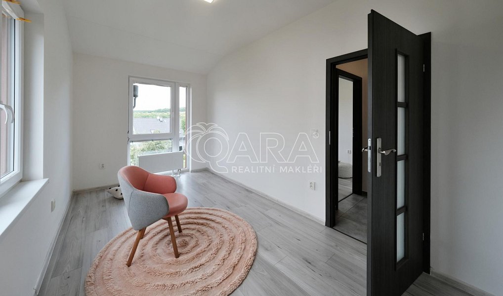 Pronájem domu 124 m² s pozemkem 76 m², Nelahozeves – náhled fotky 14