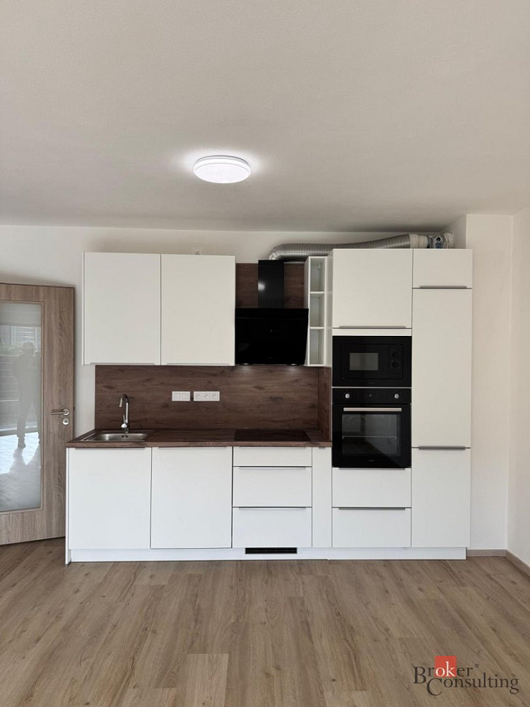 Pronájem bytu 3+kk 83 m²