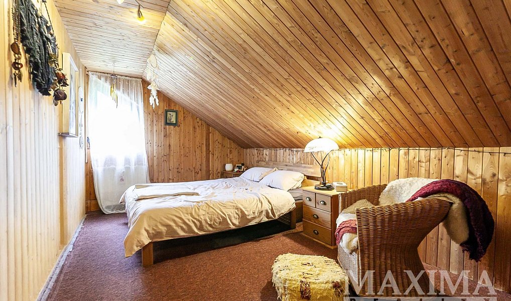 Prodej domu 196 m² s pozemkem 3 460 m², Staré Hrady – náhled fotky 18