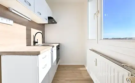 Prodej bytu 1+1 26 m², U Stadionu, Most