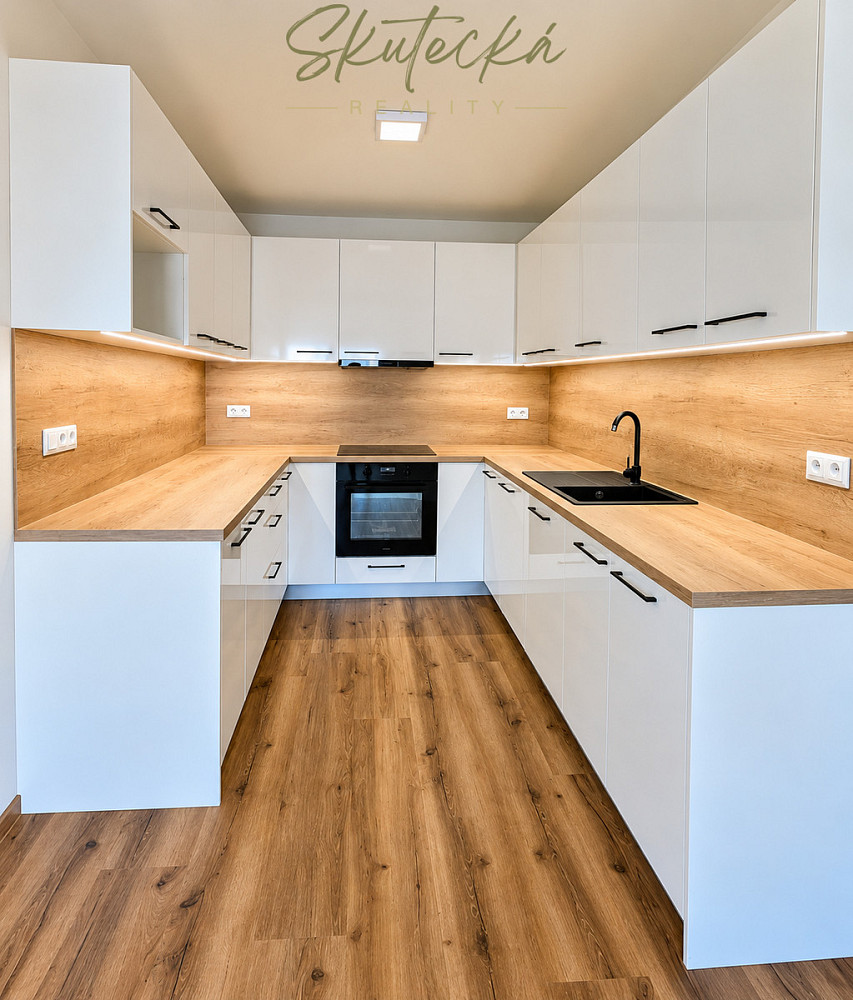 Pronájem bytu 3+kk 92 m² – fotografie 2