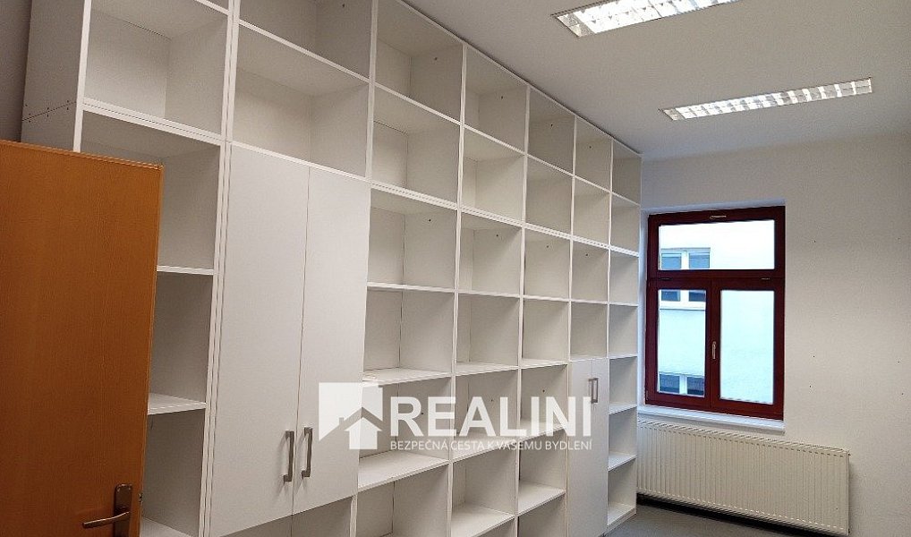 Pronájem kanceláře 18 m², Karviná – náhled fotky 5