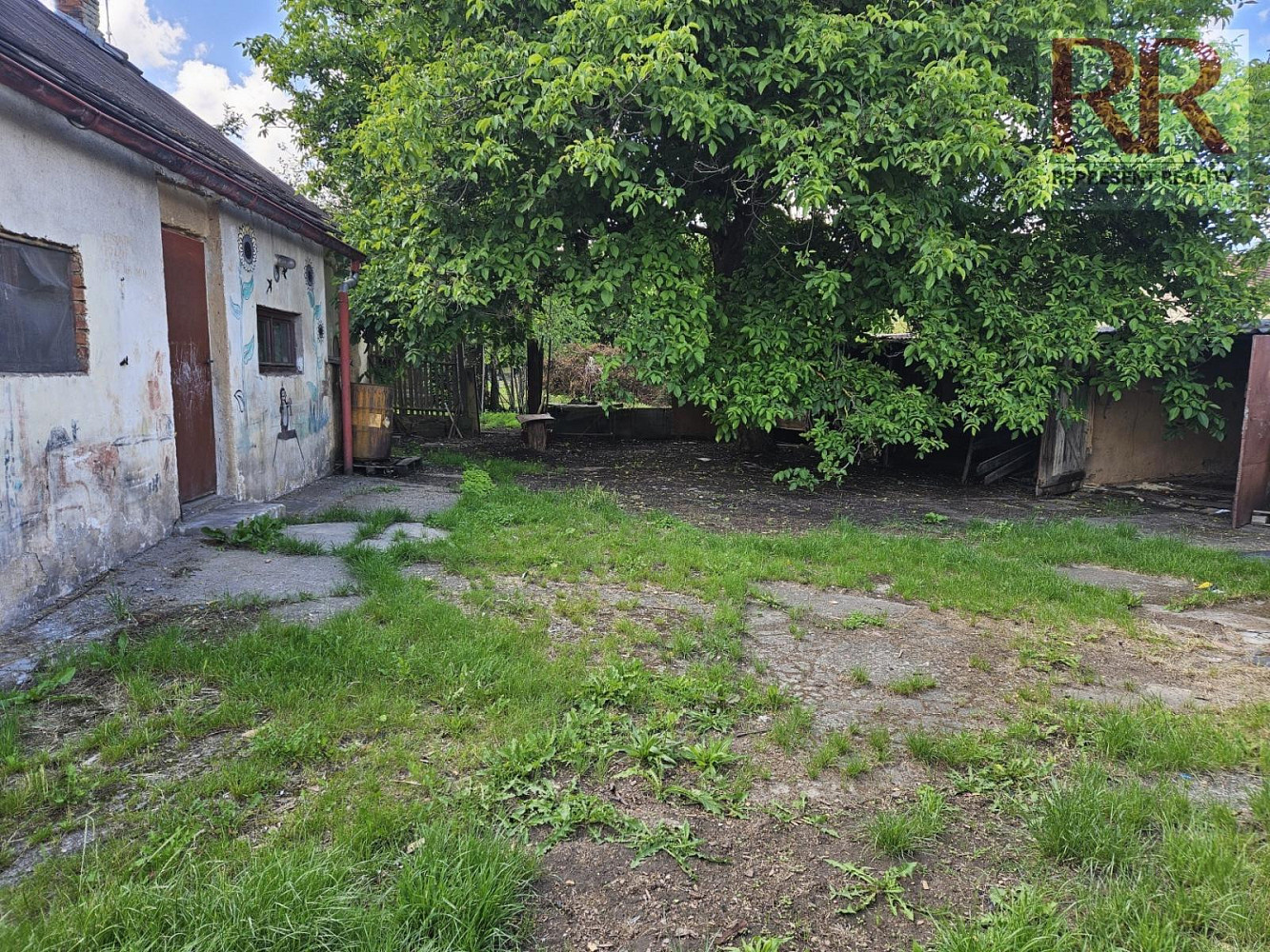 Prodej stavebního pozemku 1 004 m² – fotografie 4