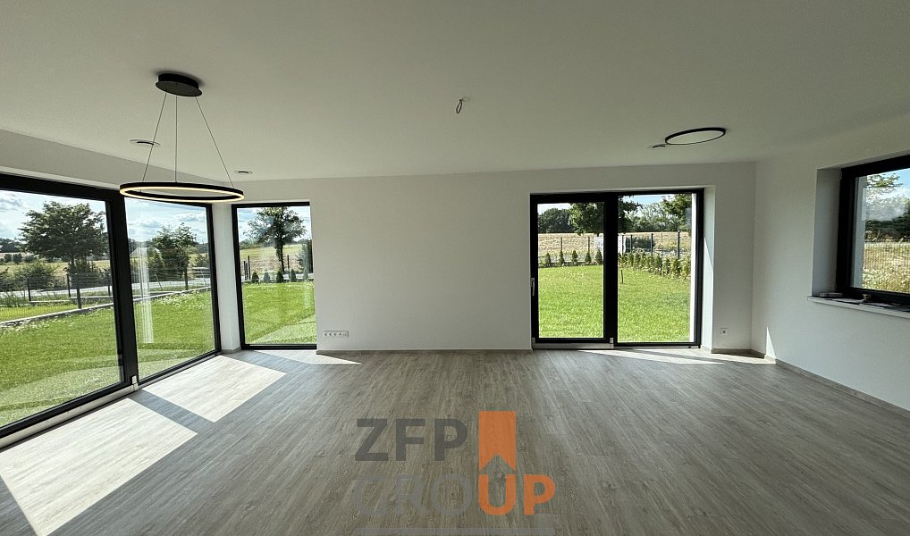 Prodej domu 228 m² s pozemkem 646 m², Dříteč – náhled fotky 31