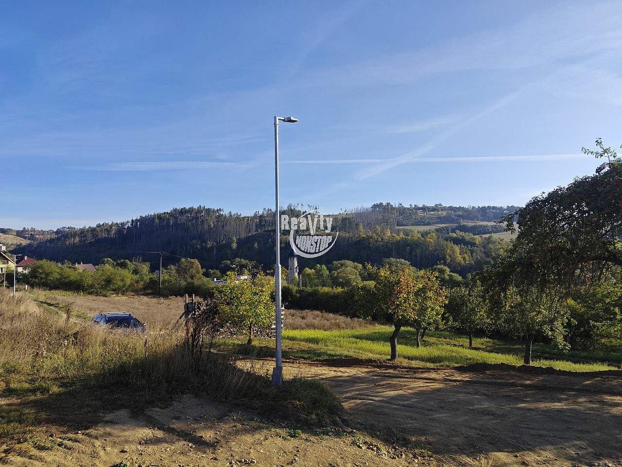 Prodej stavebního pozemku 596 m² – pohled 4