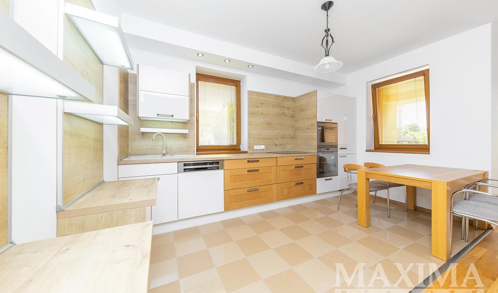 Prodej domu 178 m² s pozemkem 740 m², Velký Týnec – náhled fotky 5