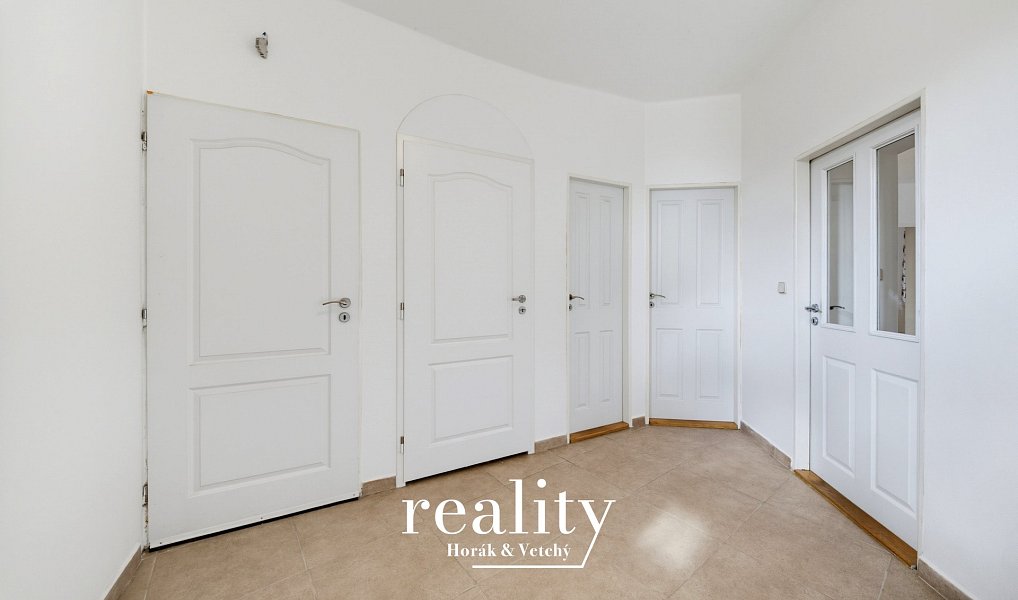 Prodej domu 178 m² s pozemkem 813 m², Křelovice – náhled fotky 4