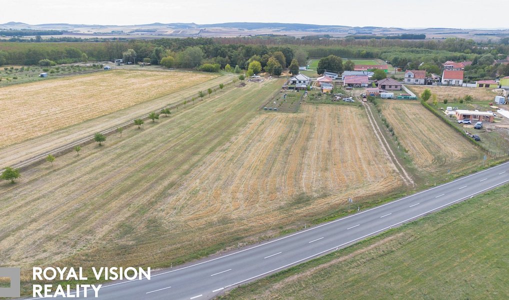 Prodej stavebního pozemku 2 035 m², Březí – náhled fotky 10