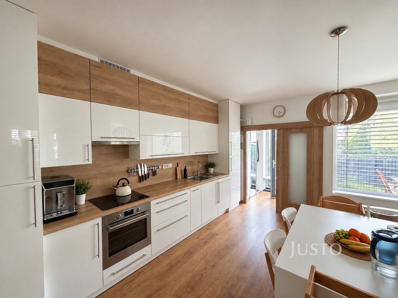 Pronájem bytu 2+kk 47 m² – fotografie 3