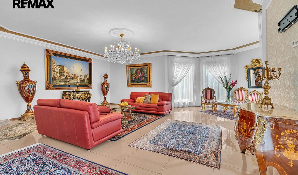 Prodej domu 285 m² s pozemkem 968 m², Šestajovice – náhled fotky 11