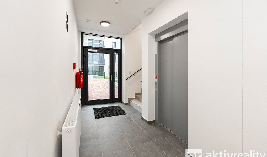Prodej bytu 1+kk 35 m², Plzeň – náhled fotky 17