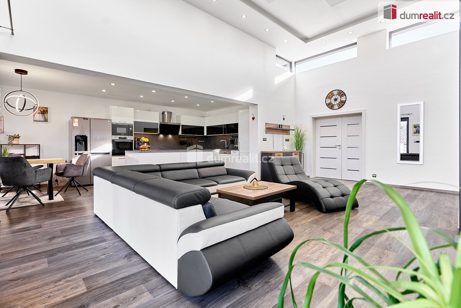 Prodej domu 136 m² s pozemkem 857 m² — photo 3