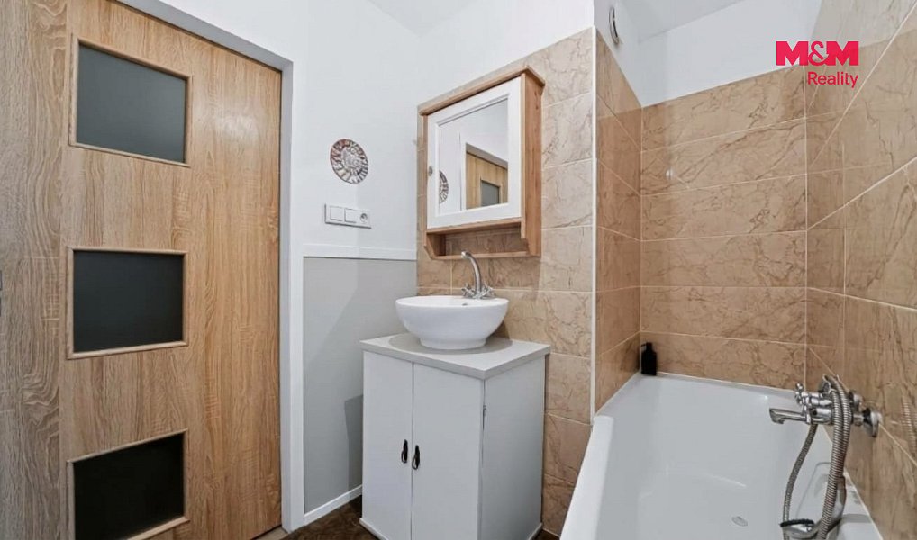Prodej bytu 3+1 74 m², Rožnov pod Radhoštěm – náhled fotky 6