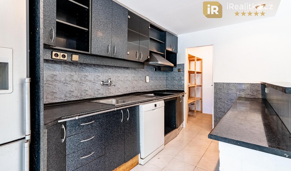 Prodej domu 75 m² s pozemkem 1 732 m², Holice – náhled fotky 3