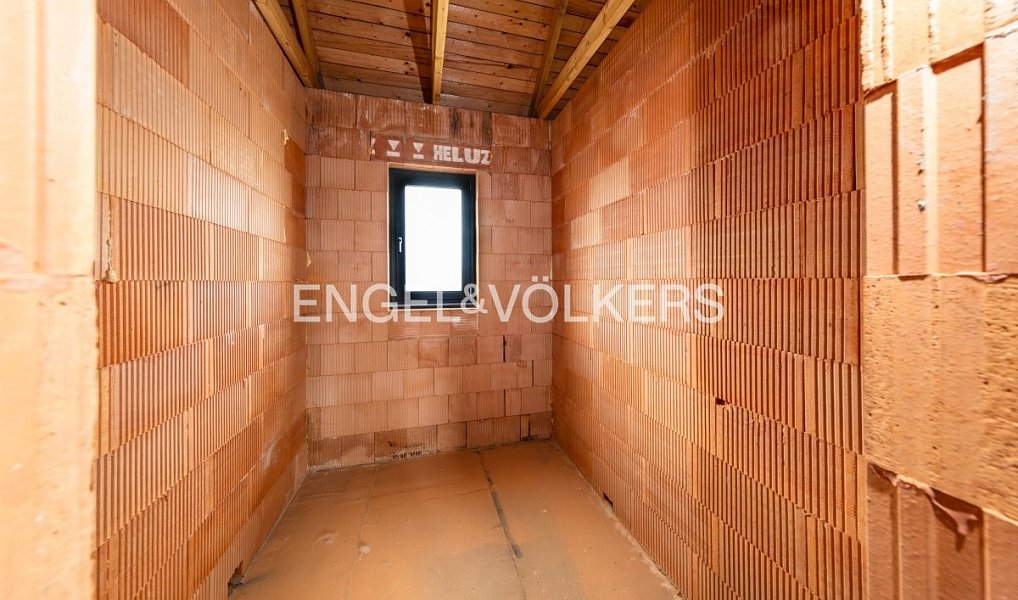 Prodej domu 240 m² s pozemkem 913 m², Holýšov – náhled fotky 6