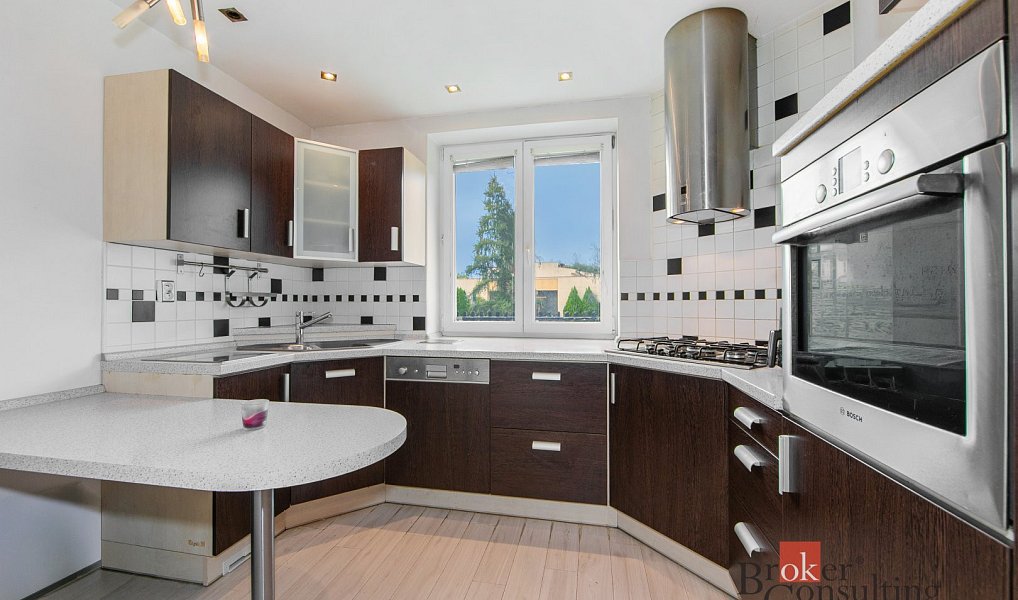 Prodej bytu 2+1 49 m², Tmaň – fotka 1 z 14