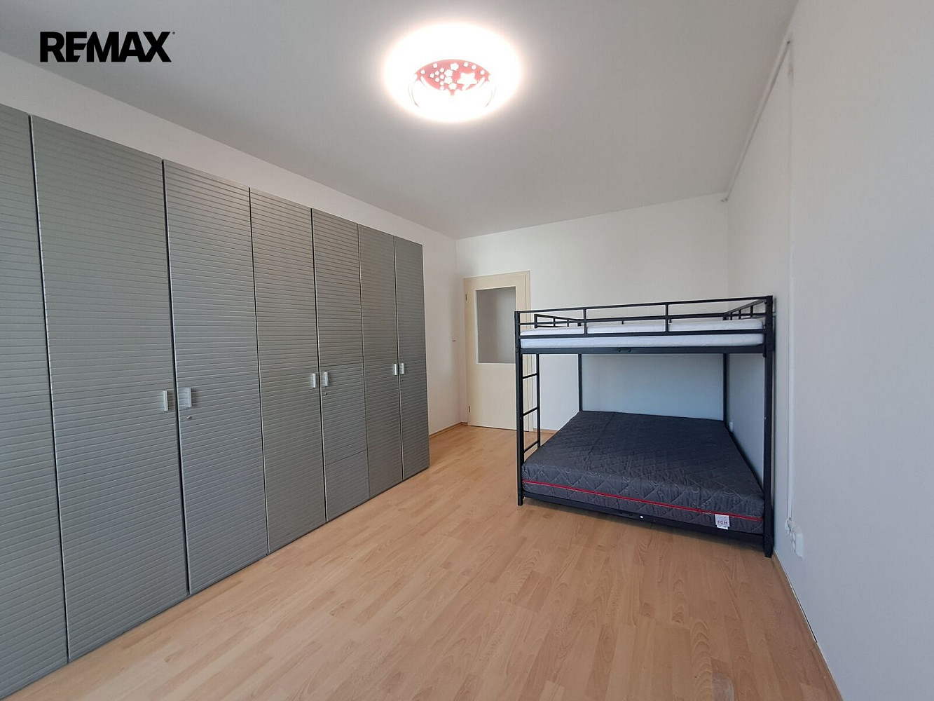 Pronájem bytu 2+1 78 m² – fotografie 4