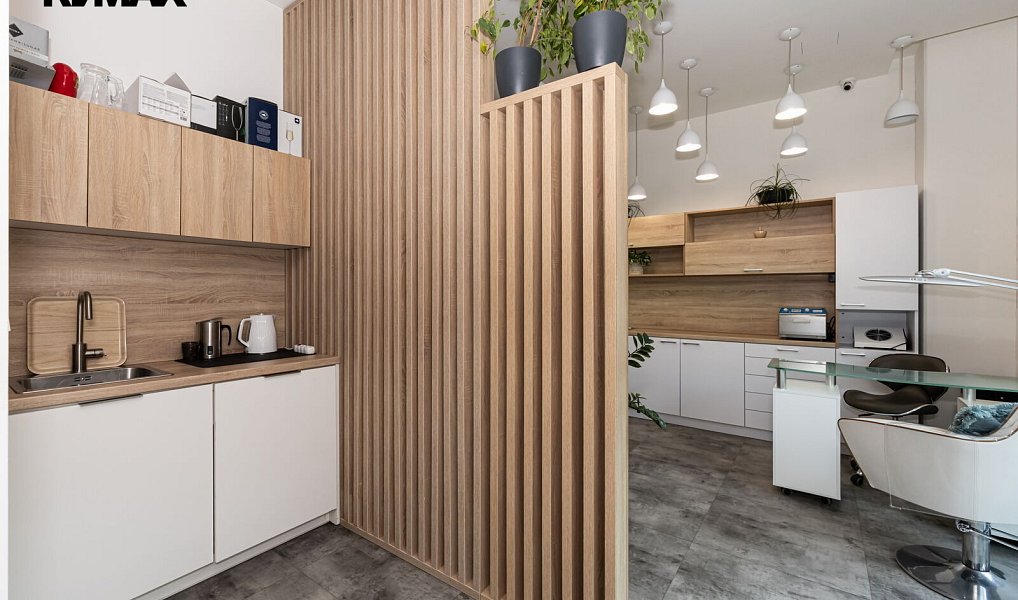 Pronájem obchodních prostor 177 m², Praha – náhled fotky 17