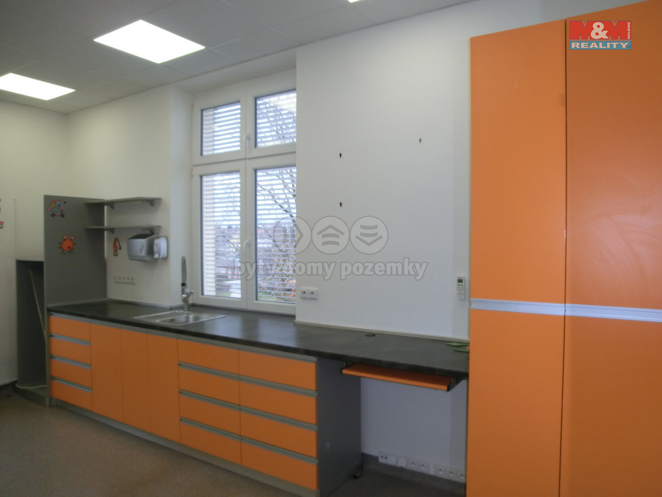Prodej obchodních prostor 17 m² – pohled 3