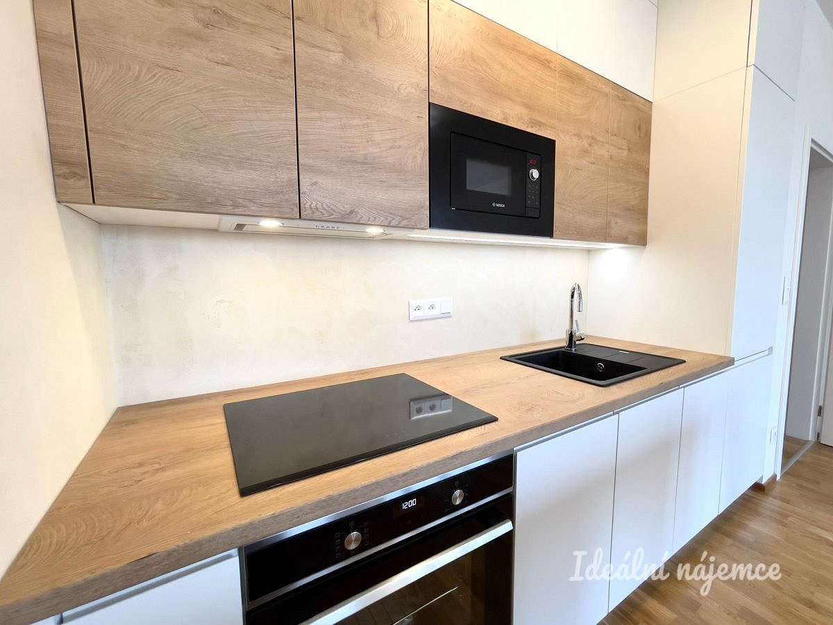 Pronájem bytu 2+kk 57 m² – fotografie 5