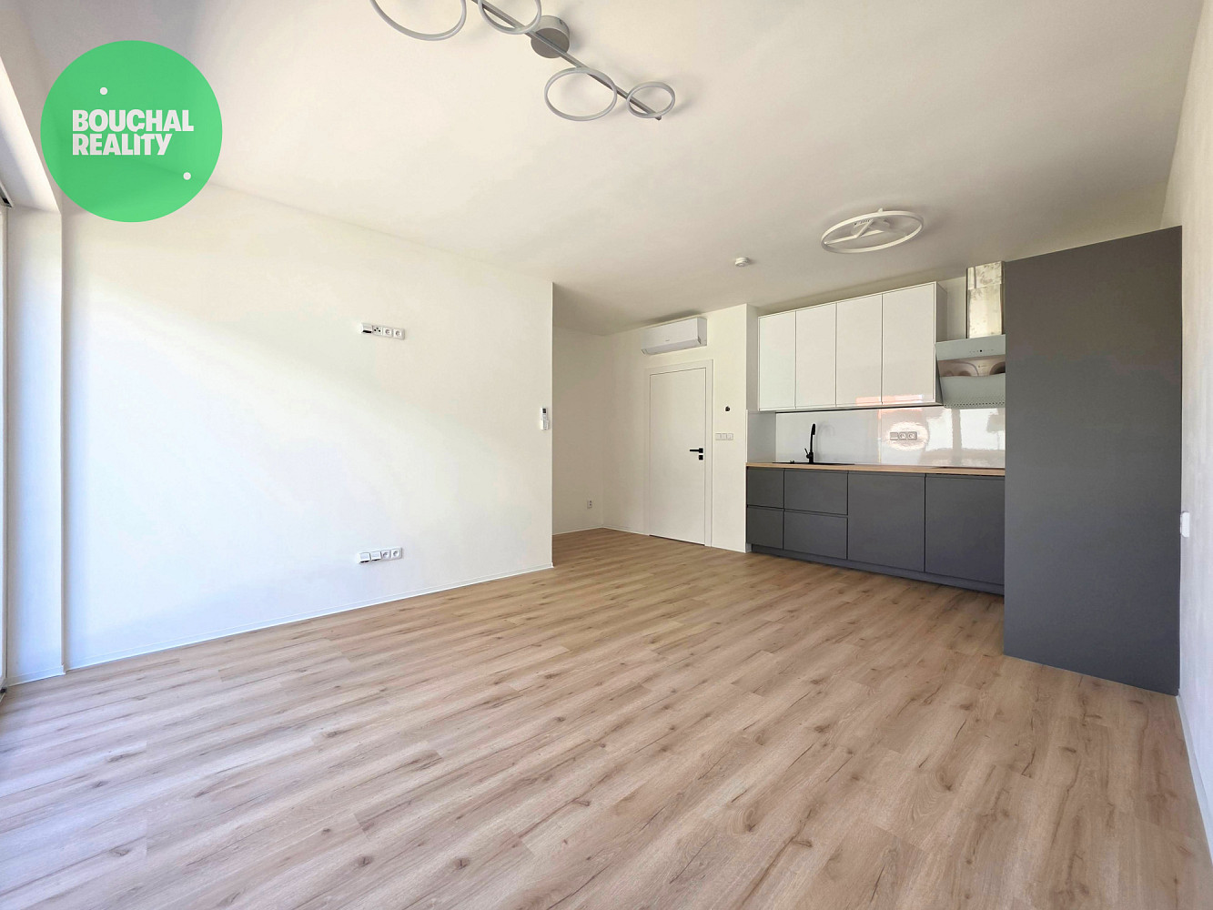 Pronájem bytu 1+kk 55 m² — photo 4