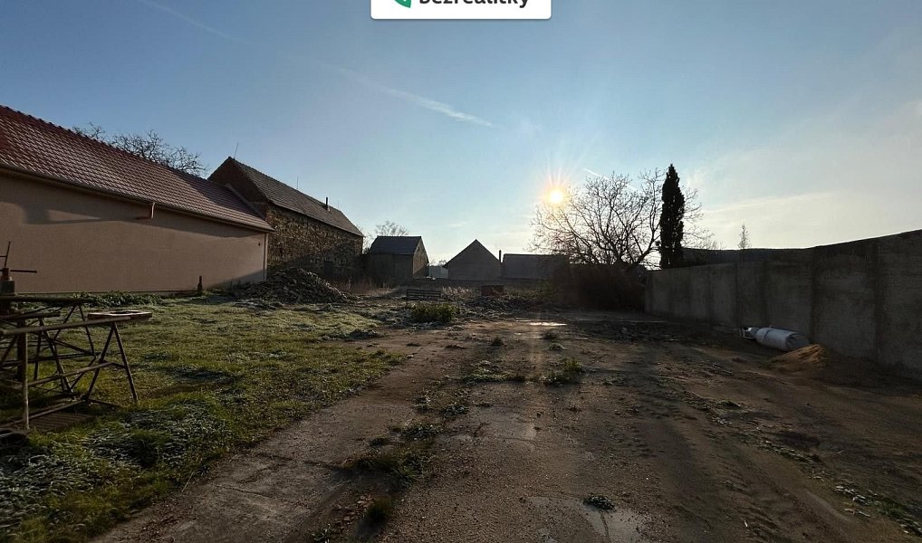 Prodej domu 168 m² s pozemkem 1 188 m², Martiněves – náhled fotky 5