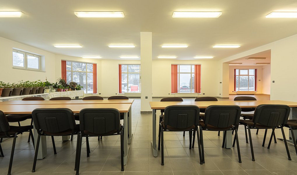 Pronájem obchodních prostor 299 m², Jičín – náhled fotky 8