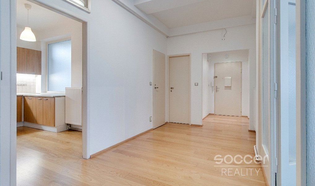 Pronájem kanceláře 97 m², Praha – náhled fotky 10