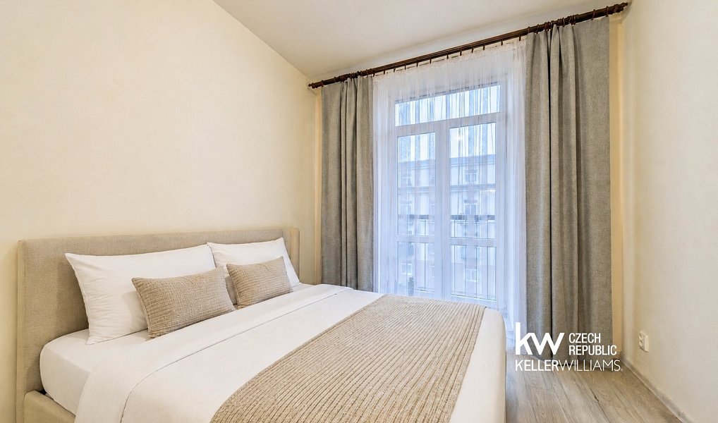 Pronájem bytu 1+kk 25 m², Milovice – náhled fotky 6