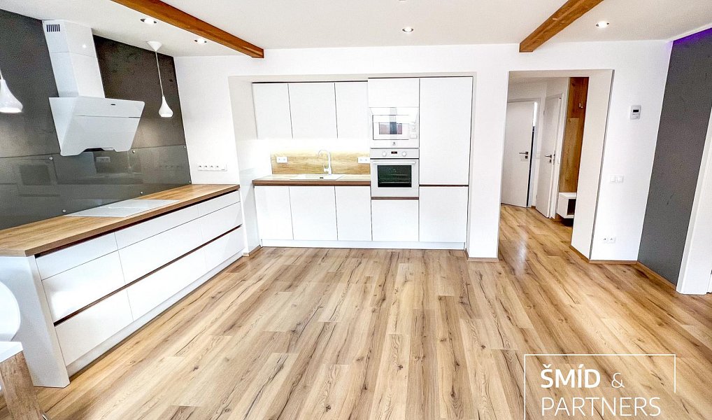 Prodej bytu 3+kk 70 m², Kolín – náhled fotky 3