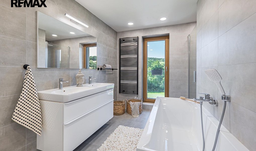 Prodej domu 162 m² s pozemkem 1 947 m², Zvánovice – náhled fotky 8