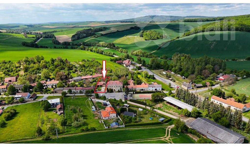 Prodej stavebního pozemku 815 m², Kožušice – náhled fotky 5