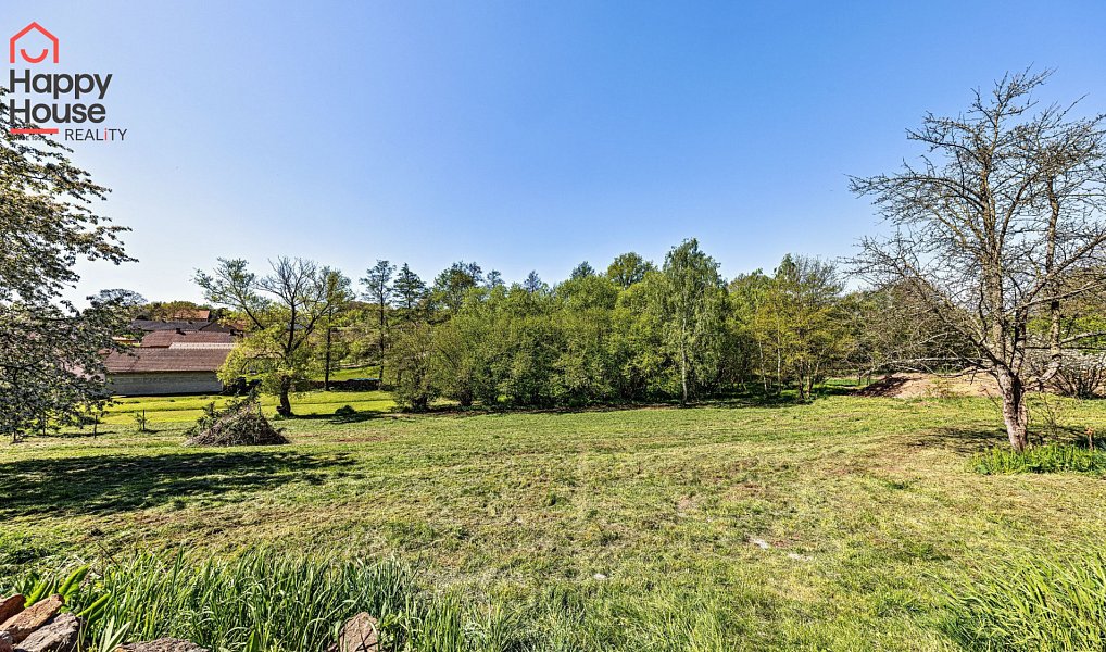 Prodej stavebního pozemku 2 000 m², Nučice – náhled fotky 2