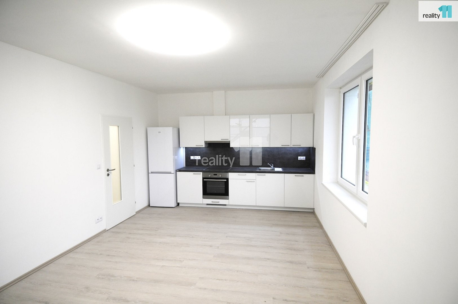 Pronájem bytu 2+kk 50 m² — photo 2