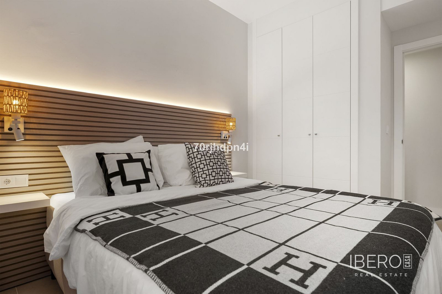 Prodej bytu 3+kk 80 m² – pohled 3