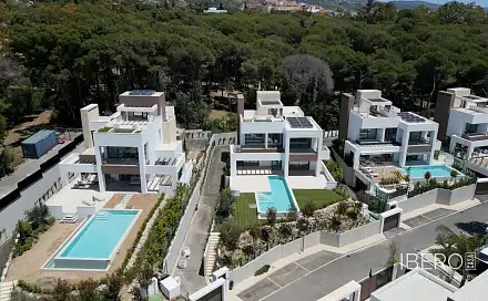 Prodej domu 753 m² s pozemkem 1 005 m²