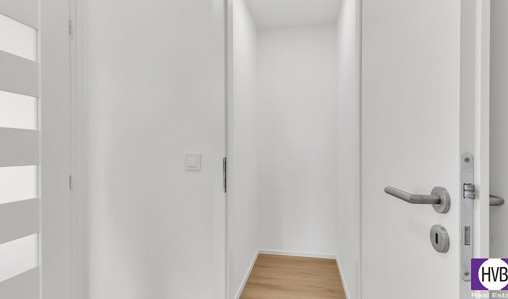 Prodej bytu 4+kk 78 m², Praha – náhled fotky 8