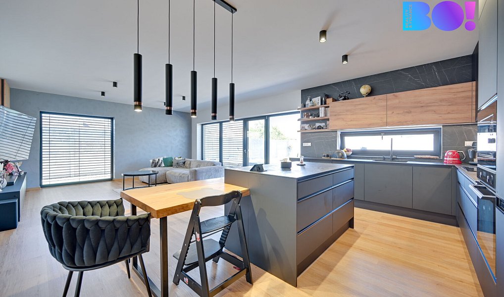 Prodej domu 110 m² s pozemkem 532 m², Strachotice – náhled fotky 3
