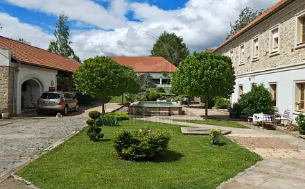 Prodej domu 365 m² s pozemkem 1 972 m², Želenice, okres Kladno